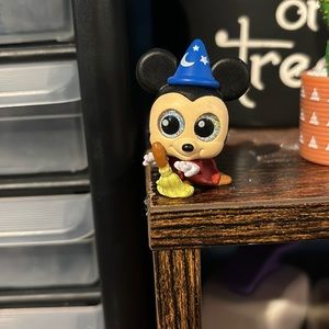 9/$15 Disney Doorable